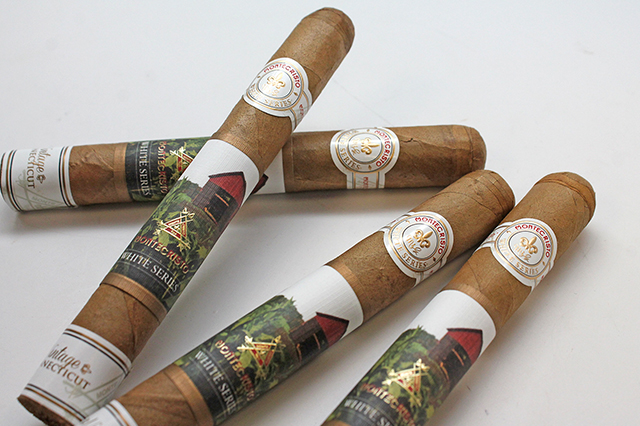 montecristo-white-vintage-connecticut-cigar-sticks