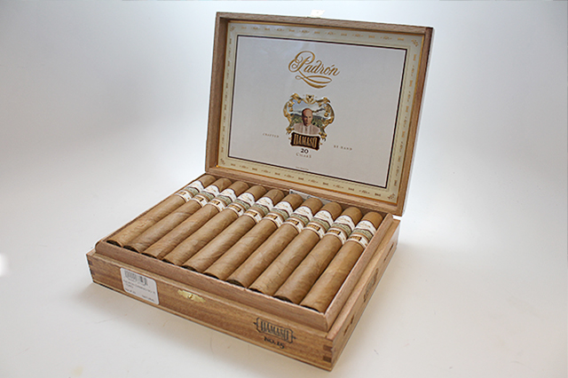 padron-damaso-cigar-box-no-15 padron-damaso-cigar-box-no-15