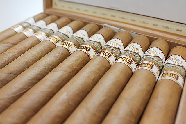 padron-damaso-cigar-box padron-damaso-cigar-box