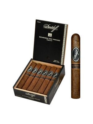 Davidoff Nicaragua Robusto Box Pressed