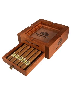 Macanudo Wood Ashtray with Cigars