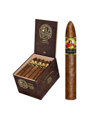 La Gloria Serie R Pyramid