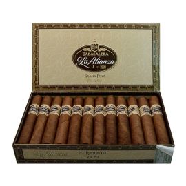 Grand Prize by EP Carrillo Robusto Natural box of 24