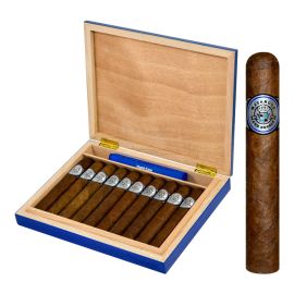 Macanudo Cru Royale Travel Humidor With Cigars Natural box of 10