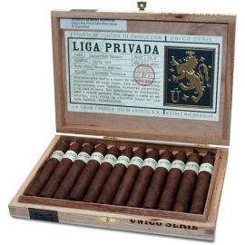 Liga Privada Unico Dirty Rat-perfecto MADURO box of 12
