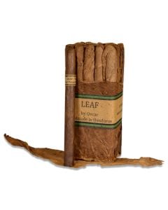 Leaf by Oscar Lancero Maduro