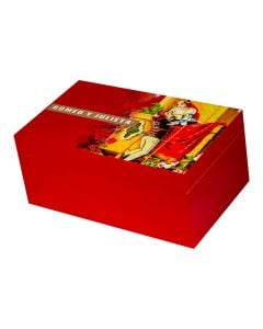Romeo Y Julieta Humidor With Cigars