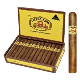 Licenciados Cameroon Toro Natural box of 25