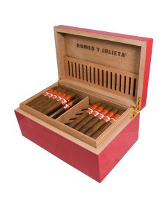 Romeo Y Julieta Humidor With Cigars