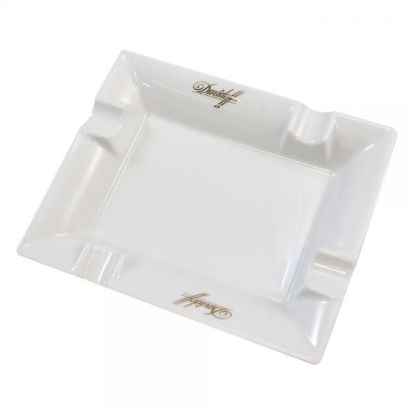 Davidoff Ashtray Whiteノベルティグッズ 　灰皿 Davidoff Porcelain White Ashtray - Mike's Cigars